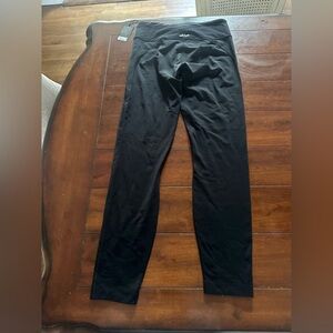 Brand new with tags - Allbirds black leggings size medium